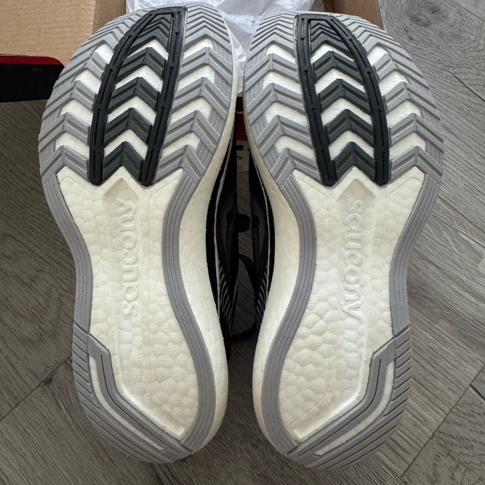 Saucony Endorphin Pro 2 Women’s 6.5 - Picture 3 of 5